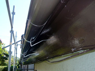 神奈川県　横浜市保土ヶ谷区　屋根と外壁以外の全塗装　雨樋交換　新しい雨樋の設置