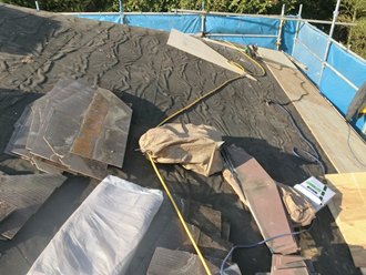 神奈川県　横浜市南区　屋根葺き替え工事　屋根材撤去