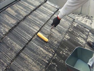 横浜市南区　屋根塗装　下塗り