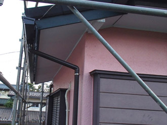 横浜市戸塚区　屋根カバー工法　雨樋の補修完了