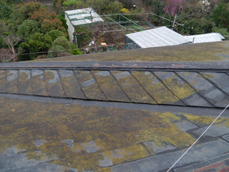 横浜市戸塚区　屋根カバー工法　屋根の点検