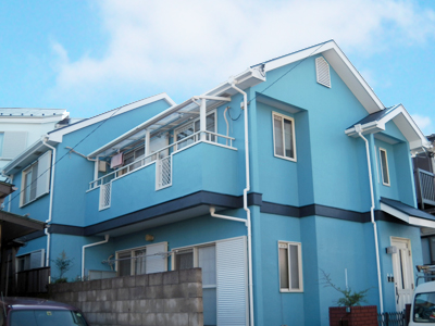 横浜市泉区　棟板金の交換　屋根塗装　外壁塗装　完工後の屋根