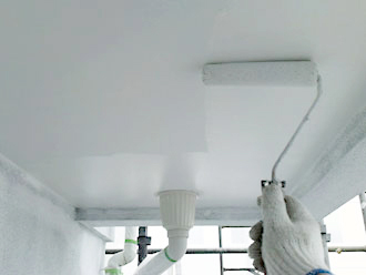 横浜市泉区　棟板金の交換　屋根塗装　外壁塗装　軒天部分の塗装