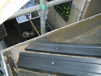 横浜市瀬谷区 棟板金交換　 屋根塗装・外壁塗装　　棟板金交換　樹脂製貫板タフモックの設置