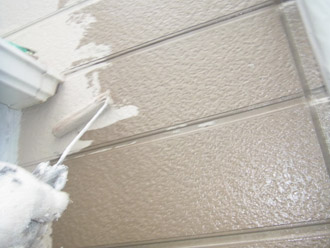 横浜市瀬谷区 棟板金交換　 屋根塗装・外壁塗装　モルタル部分のクラック補修　下塗り