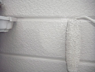 横浜市瀬谷区 棟板金交換　 屋根塗装・外壁塗装　モルタル部分のクラック補修　中塗り