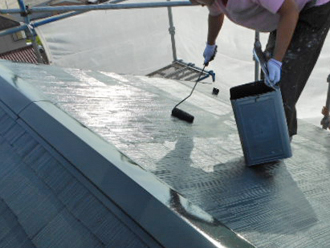 神奈川県磯子区　屋根塗装　上塗り