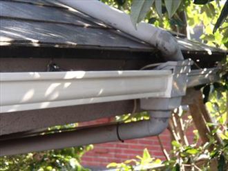 横浜市神奈川区　雪止め　軒樋の交換