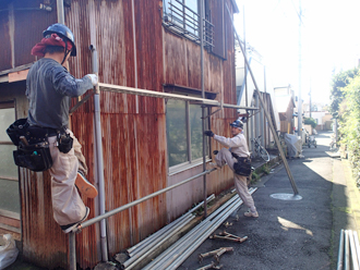 神奈川県　横浜市神奈川区　屋根葺き替え　外壁張替え　内装工事　足場架設