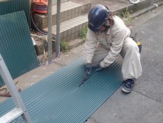 神奈川県　横浜市神奈川区　屋根葺き替え　トタン板加工