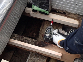 横浜市神奈川区　屋根塗装　外壁塗装　ベランダ防水　工事　防水工事　新しい木材　補強　補修