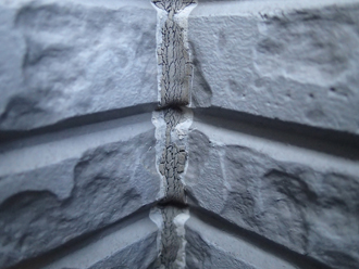 横浜市神奈川区　屋根塗装　外壁塗装　ベランダ防水　点検　外壁　接合部分　コーキング　ひび割れ