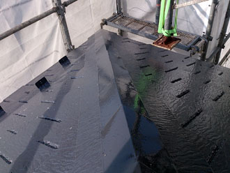 神奈川　横浜市緑区　屋根カバー工法　屋根塗装　外壁塗装　塗装で屋根が驚きの輝きに