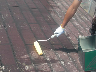 横浜市金沢区　屋根塗装　下塗り