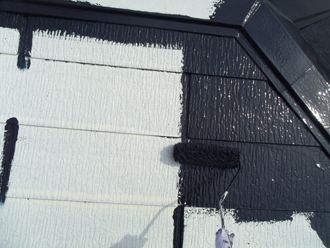 横浜市青葉区　屋根塗装工事　中塗り