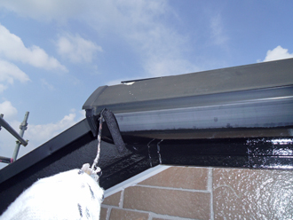 横浜市青葉区　雨樋塗装