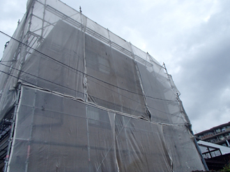 横浜市青葉区　足場架設　メッシュシート