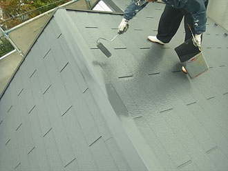 神奈川県 横浜市 青葉区 屋根塗装　外壁塗装 　屋根の上塗り