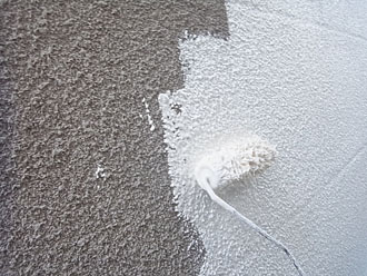 神奈川県 横浜市 青葉区 屋根塗装　外壁塗装　下塗りのアップ