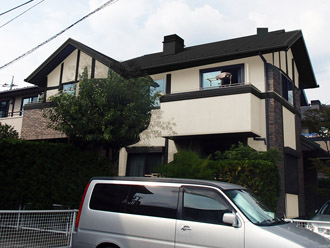 神奈川県 横浜市 青葉区 屋根塗装　外壁塗装 　カラーシミュレーション　外壁をウォームホワイト、屋根はグリーンブラック系