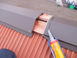 神奈川県鶴見区 屋根葺き替え工事 棟板金工事