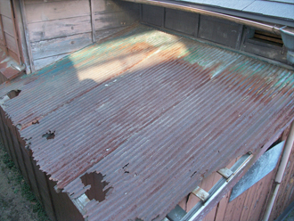 神奈川県鶴見区 屋根葺き替え工事 一階　点検