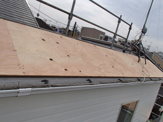 屋根塗装工事　屋根葺き替え工事　野地板設置