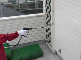 神奈川県横浜市鶴見区　外壁塗装工事　高圧洗浄