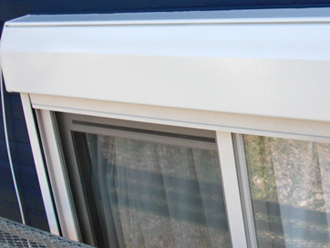 神奈川県横浜市鶴見区　部分塗装工事 雨樋塗装　シャッター収納