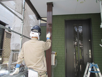 神奈川県横須賀市　屋根塗装　外壁塗装　玄関の支柱の塗装