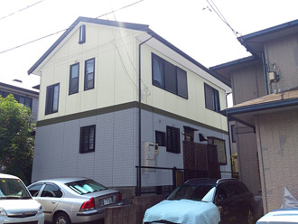 カラーシミュレーション ツートンカラー　青みがかったグレーと白の組み合わせ