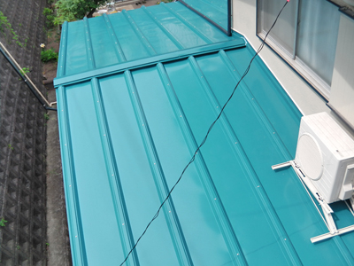 神奈川県　藤沢市 屋根カバー工法　完工