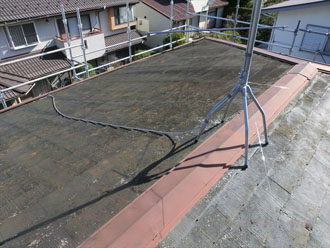 神奈川県　鎌倉市　積雪被害　屋根カバー工法　足場の架設