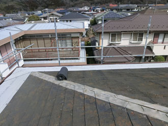 神奈川県　鎌倉市　積雪被害　屋根カバー工法　防水紙の敷設
