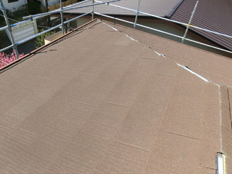 神奈川県　鎌倉市　積雪被害　屋根カバー工法　屋根材の敷設　エコグラーニ完了